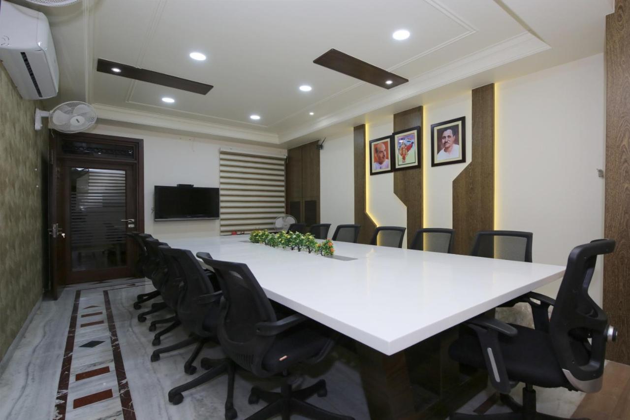 Capital O 36691 Hotel Aashirwad Inn 贾巴尔普尔 外观 照片