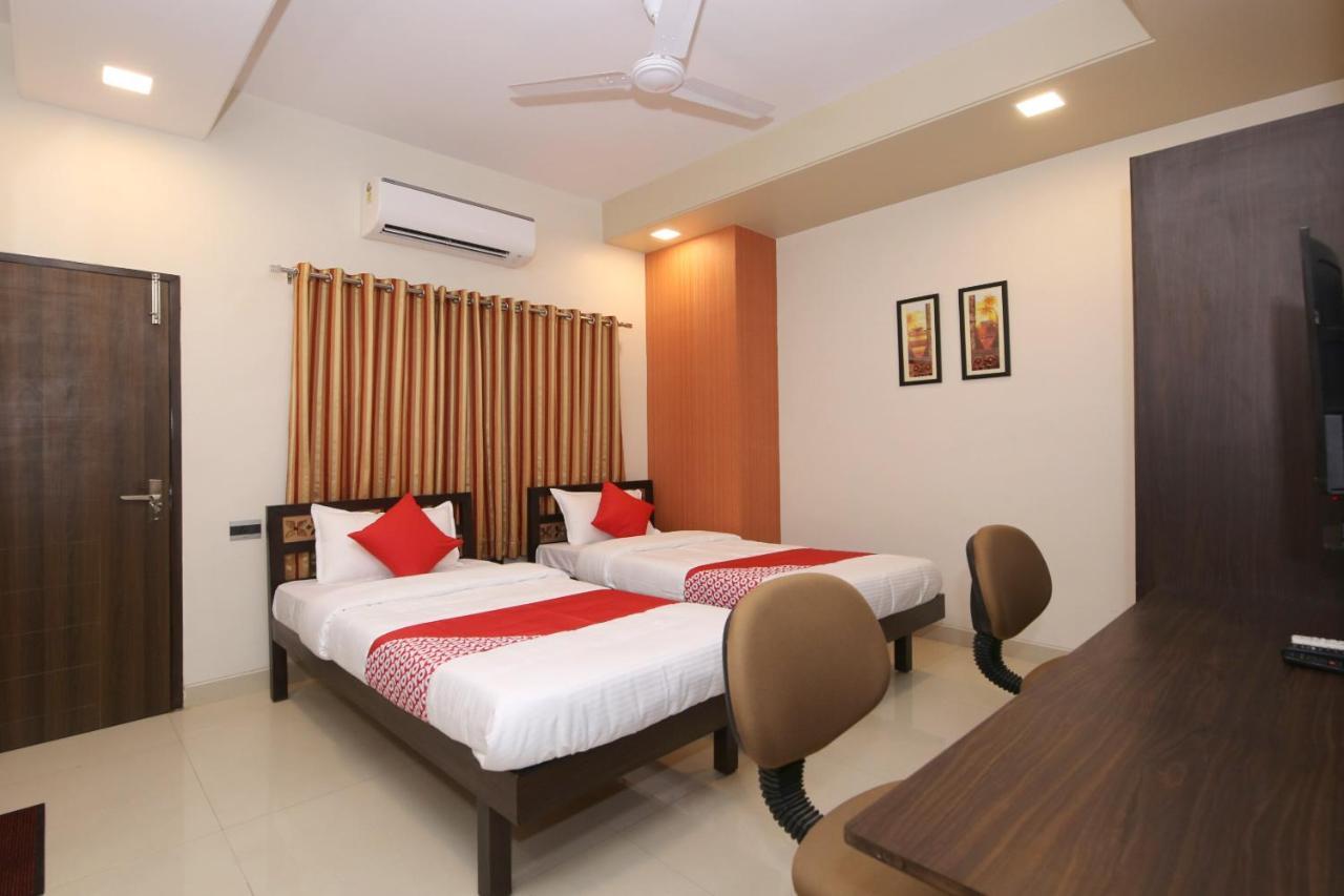 Capital O 36691 Hotel Aashirwad Inn 贾巴尔普尔 外观 照片
